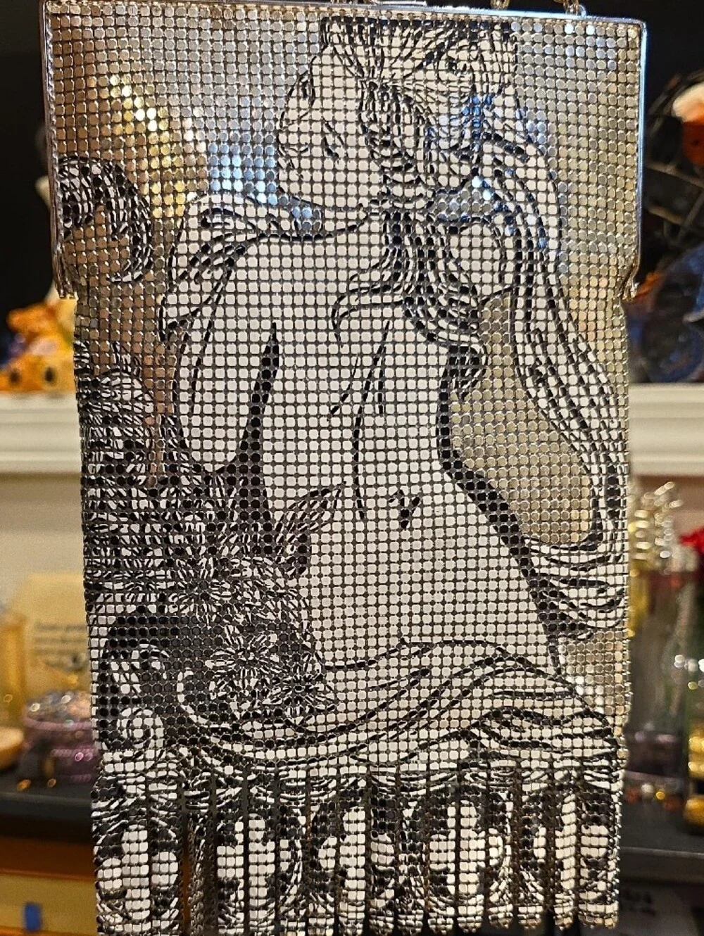 Silver Crystal Mesh Key & Card Holder with Embossed Art
